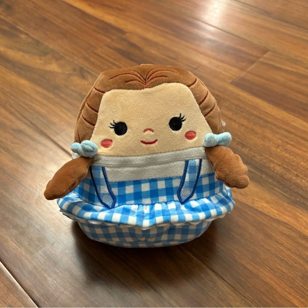 Wizard of Oz Dorothy Squishmallow 7 inch Plush NWT